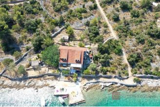 014 2024 105 island drvenik excellent located seafront house for sale