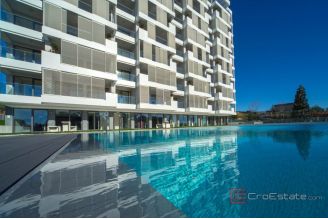 007 2016 664 split spacious office space in a luxury building for rent