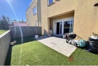 013 1024 31 novigrad modern house on three floors for sale