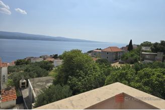 017 5388 30 Omis Apartment house sea view for sale
