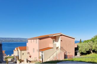 017 5388 30 Omis Apartment house sea view for sale