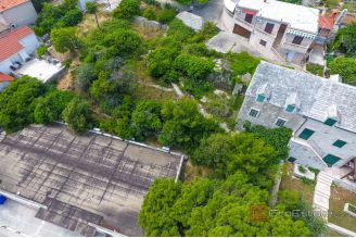 004 2041 107 Brac Stone house in the first row to the sea for sale