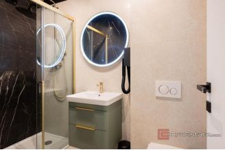 020 2046 102 Split Center Two modern apartment units for sale