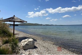 007 2041 108 near sibenik attractive building plot first row to the sea for sale