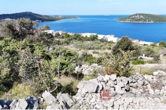 006 2041 109 Rogoznica Building land with a sea view for sale