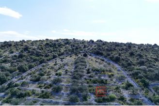 006 2041 109 Rogoznica Building land with a sea view for sale