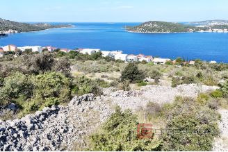 006 2041 109 Rogoznica Building land with a sea view for sale