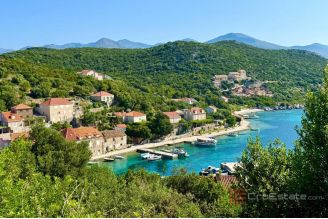 005 5391 30 Lopud Building land in a great location for sale