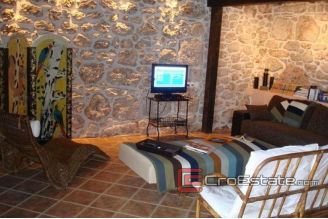 10 4265 30 Brac House For Sale