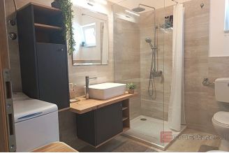 015 5392 30 House with pool sea view for sale