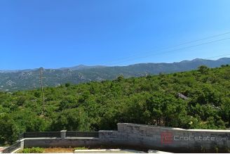 015 5392 30 House with pool sea view for sale
