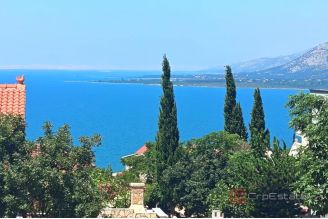 015 5392 30 House with pool sea view for sale