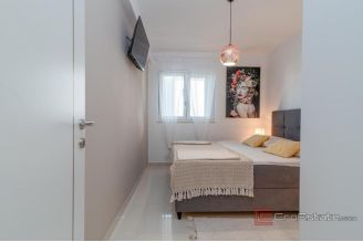 018 2035 242 Trogir Luxurious one bedroom apartment in a new building for sale
