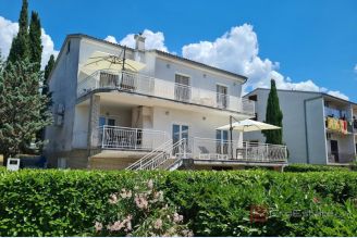 001 1026 08 Crikvenica Apartment house with sea view for sale