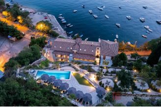 019 1024 32 Opatija Luxurious apartment near the sea for sale