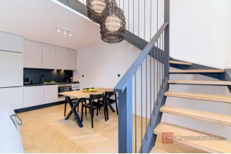 019 1024 32 Opatija Luxurious apartment near the sea for sale