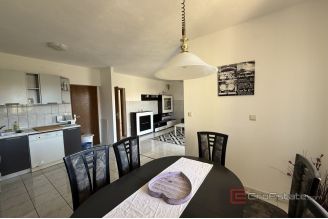 010 2043 178 Rogoznica Two bedroom apartment with garden and parking for sale