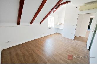 013 1018 09 Dubrovnik Stone House for sale