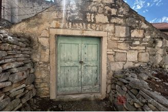 008 2052 68 Korcula Stone house in the old centre for sale