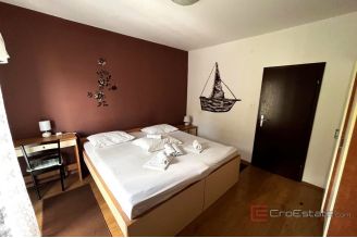 011 2048 46 Trogir Apartment house first row to the sea for sale