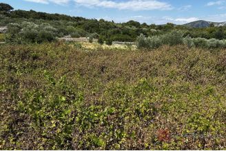 007 2052 70 Building plot with sea view for sale