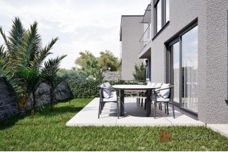 010 2047 82 vodice triplex with yard and swimming pool option for sale