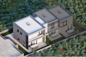 010 2047 83 Vodice Triplex with three bedrooms and pool option for sale