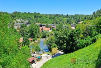 013 1026 10 near plitvice house on three floors for sale