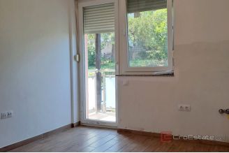 013 1026 10 near plitvice house on three floors for sale