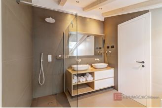 017 1024 33 opatija luxury apartment with panoramic views for sale