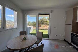 015 2035 248 Trogir One bedroom apartment with modern design for sale