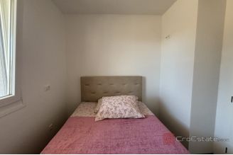 015 2035 248 Trogir One bedroom apartment with modern design for sale