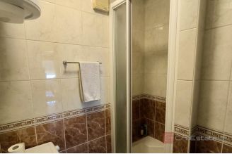 008 2049 53 Split Three bedroom apartment with a view of the city and sea for rent