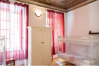 013 1027 06 dubrovnik established hostel in city center for sale