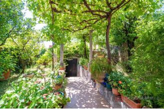 010 1027 07 dubrovnik house near the city center for sale