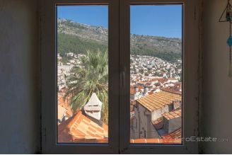 007 1027 08 dubrovnik apartment in the old town for sale