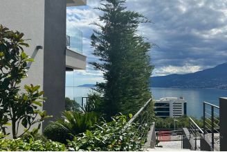 014 1024 35 Opatija Luxury apartment with a sea view for sale