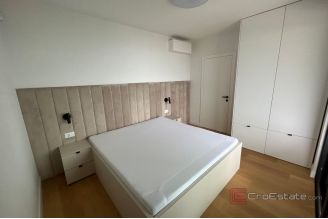 014 1024 35 Opatija Luxury apartment with a sea view for sale