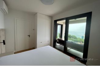 014 1024 35 Opatija Luxury apartment with a sea view for sale