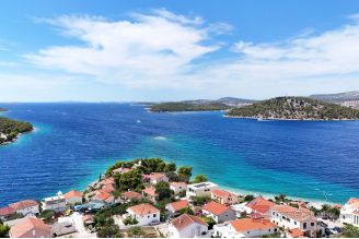 006 2044 62 Rogoznica Apartment with pool and open sea view for sale