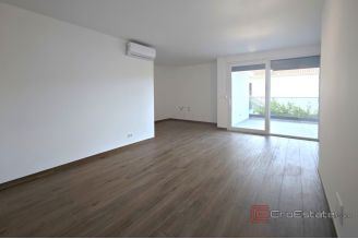 014 2051 26 island hvar apartment in the center of town with parking for sale