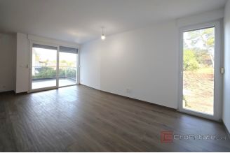 014 2051 26 island hvar apartment in the center of town with parking for sale