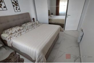 012 2031 197 Rogoznica Penthouse with open sea view for sale