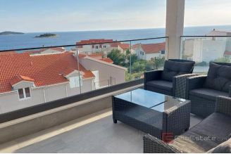 012 2031 197 Rogoznica Penthouse with open sea view for sale