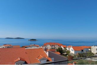 012 2031 197 Rogoznica Penthouse with open sea view for sale