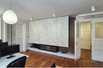 014 1020 21 Zagreb Luxurious three bedroom apartment for sale