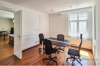 014 1020 21 Zagreb Luxurious three bedroom apartment for sale