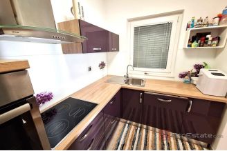 013 1021 25 Krk Apartment with a garden and sea view for sale