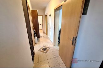 013 1021 25 Krk Apartment with a garden and sea view for sale