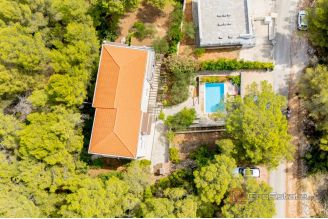 020 2031 199 Hvar Villa with pool and an open sea view for sale1